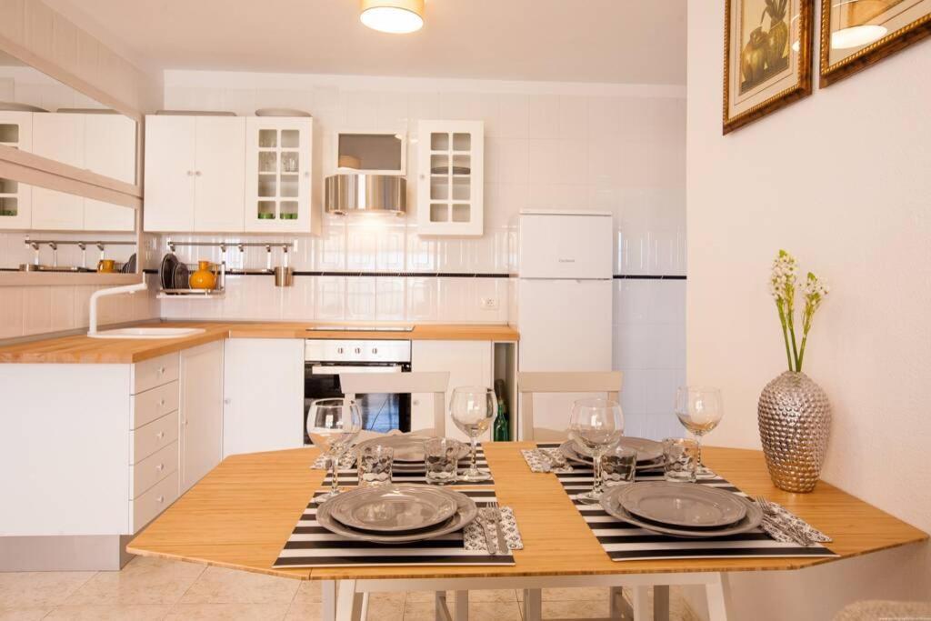 Apartment Laura Playa La Arena Puerto de Santiago (Tenerife)